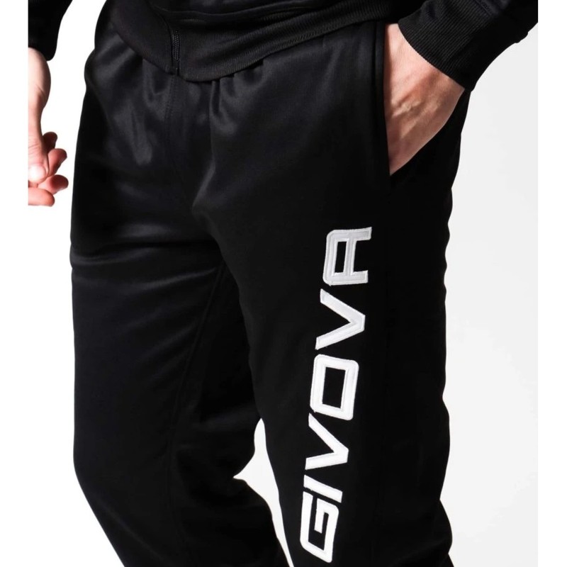 CHÁNDAL GIVOVA CUBA